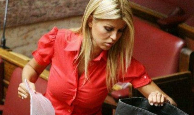 Alldaynews.gr Η Έλενα Ράπτη παντρεύτηκε: Αυτός είναι ο τυχερός σύζυγος της (Pics)