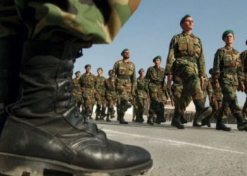 stratos-στρατός