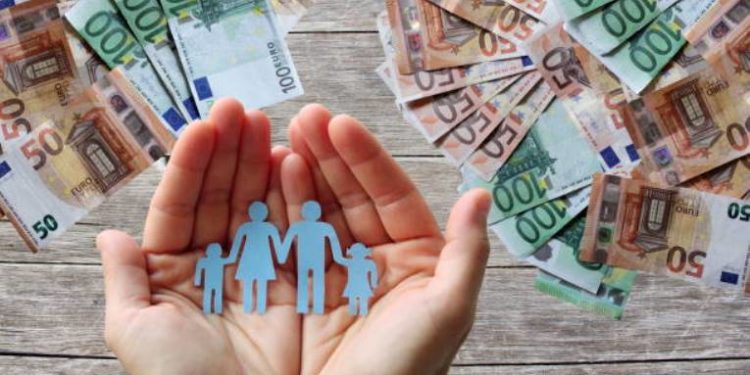Alldaynews.gr oikogeneiaka epidomata οικογενειακά επιδόματα ΟΠΕΚΑ