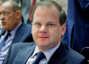 Alldaynews.gr Γερμανοί και Σουηδοί είναι Άσχετοι! Ο υπουργός της κυβέρνησης ξέρει: Καλοί και ασφαλείς δρόμοι ίσον… διόδια!