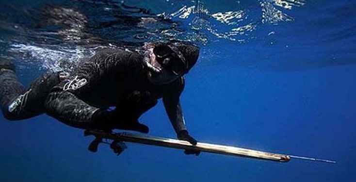 Δείτε τη μεγαλύτερη τσιπούρα που έχει πιαστεί ποτέ στην Ελλάδα [photo]