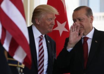 Ο Τραμπ εξομολογείται πώς έγινε… φιλαράκι με τον Ερντογάν μετά την απελευθέρωση Μπράνσον