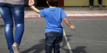 Επίδομα 1.000 ευρώ σε μητέρες – Δείτε εάν το δικαιούστε