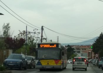 ΠΡΙΝ ΑΠΟ ΛΙΓΟ: Αυνανιζόταν σε λεωφορείο της Θεσσαλονίκης και λέρωσε κοπέλα!