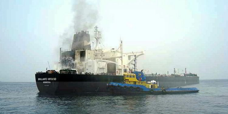 Στημένη πειρατεία και φωτιά σε δεξαμενόπλοιο από Έλληνα εφοπλιστή