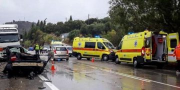 Θεσσαλονίκη: Τρεις νεκροί και 12 τραυματίες στο τροχαίο έξω από τον Λαγκαδά