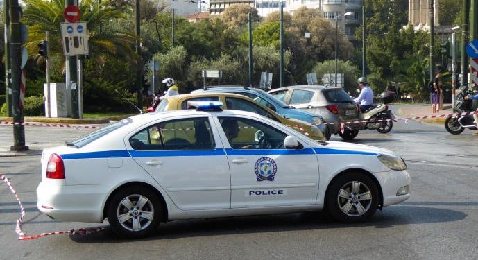 Alldaynews.gr Χαϊδάρι: Μαφιόζικο χτύπημα – Πυροβόλησαν 6 φορές οδηγό αυτοκινήτου και εξαφανίστηκαν