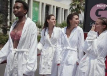 Επικό σκηνικό στο GNTM: Ζευγάρι τσακώθηκε στο δρόμο για τα κορίτσια