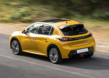 Συγχώνευση γιγάντων: Fiat Chrysler και Peugeot εξετάζουν τη δημιουργία ενός κολοσσού αξίας 50 δισ. δολαρίων