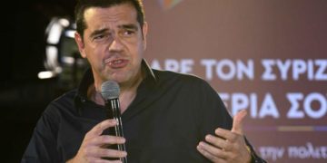 Τσίπρας κατά Μητσοτάκη: Τα 4 αφηγήματα της κυβέρνησης που διαψεύστηκαν