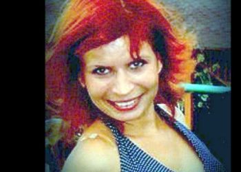 Ρωσία: Καθηγήτρια μαθηματικών παραιτήθηκε από το κολέγιό της, επειδή μοιάζει… με πορνοστάρ