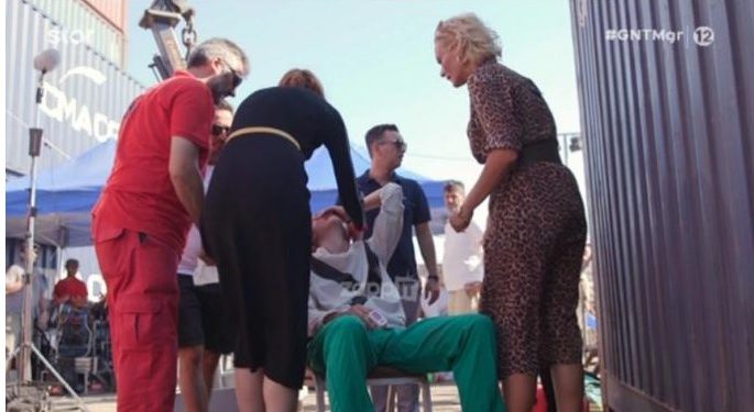 GNTM: Κατέρρευσε την ώρα της φωτογράφισης – Υποβασταζόμενη αποχώρησε από το σετ[video]