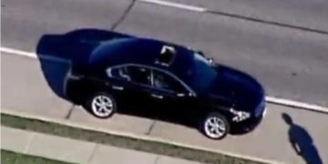 Δύο αδέρφια πυροβόλησαν πατέρα μπροστά στα 4 παιδιά του![video]