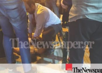Βόλος: Ο βουλευτής της ΝΔ Κώστας Μαραβέγιας σώζει γυναίκα που υπέστη καρδιακή προσβολή