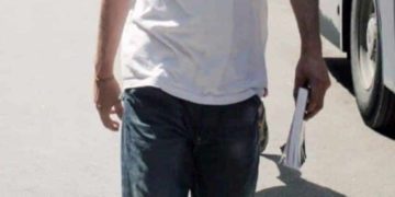 Alldaynews.gr Αυτός είναι ο πασίγνωστος Έλληνας ηθοποιός τύφλα από τα ναρκωτικά στο κέντρο της Αθήνας