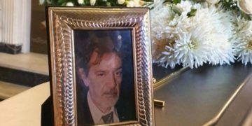 Θρήνος στην κηδεία του  Νίκου Ιγνατιάδη-Έντονη η απουσία του Γ. Πάριου[photos]