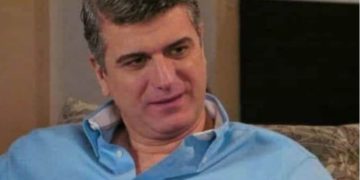 Την γυναίκα του «Ηλία της Μουρμούρας» την έχετε δει; Είναι μελαχρινή και γοητευτική!