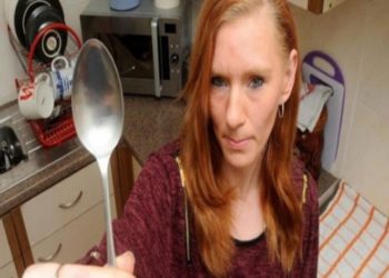 Κανείς δεν πίστευε ότι την επισκέπτεται ο νεκρός αδερφός της! Μια μέρα όμως πήρε την κάμερα…![video]