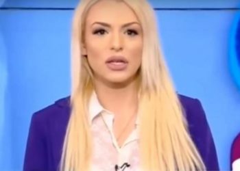 Η Μιζεράκη πέταξε τα «πλαστικά στήθη» της για διαφήμιση[photos]