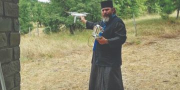 Alldaynews.gr Xάκερ «χτύπησαν» τον λογαριασμό ιερέα και ανέβασαν ακατάλληλες σκηνές