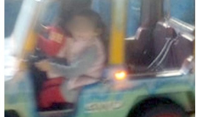 Alldaynews.gr “Είδα το παιδί μου να κρέμεται”! Ντοκουμέντο από το λούνα παρκ που τραυματίστηκε η τρίχρονη