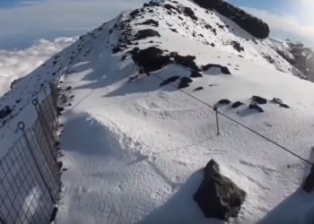 Τραγωδία: Ορειβάτης μετέδωσε live το θάνατό του[Σκληρές Εικόνες]