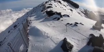 Τραγωδία: Ορειβάτης μετέδωσε live το θάνατό του[Σκληρές Εικόνες]