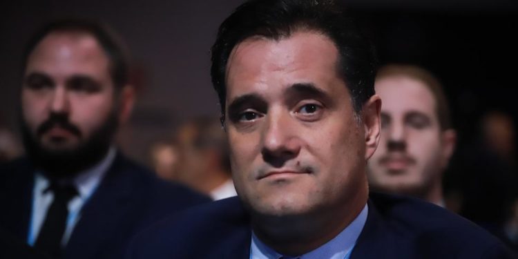 Alldaynews.gr Άδωνις: «Μπορεί η Novartis να πληρώνει γιατρούς και πολιτικούς, αλλά …σώζει και ζωές»