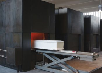 Ιερείς: «Δεν θα κηδεύουμε όσους αποτεφρώνονται, γιατί καύση σημαίνει εκμηδενισμό του ανθρώπου»