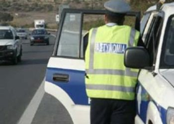 Τραγωδία με πατέρα δύο παιδιών: Παρασύρθηκε όταν κατέβηκε από το όχημά του λόγω βλάβης (ΦΩΤΟ)