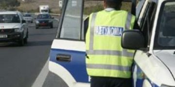 Τραγωδία με πατέρα δύο παιδιών: Παρασύρθηκε όταν κατέβηκε από το όχημά του λόγω βλάβης (ΦΩΤΟ)