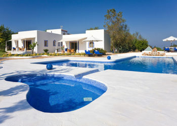 Χωρίς άδεια λειτουργίας οκτώ στα δέκα ξενοδοχεία στην Κύπρο