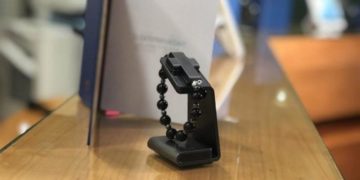 Κλικ για να προσευχηθείτε: Νέα smart συσκευή – Ενεργοποιείται κάνοντας τον σταυρό σας (pics)