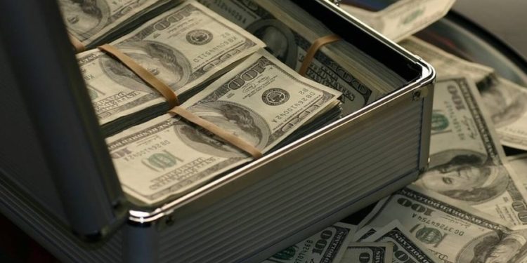 Έβγαλε 2 δισ. μέσα σε 24 ώρες – Θα πάθετε ΣΟΚ όταν δείτε τον τρόπο