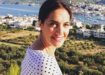 Σε επέμβαση καρδιάς υπεβλήθη η Νόνη Δούνια