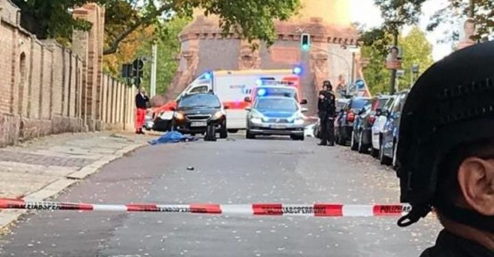 Γερμανία: Νεκροί και τραυματίες από επίθεση σε συναγωγή – Ο δράστης άνοιξε πυρ με οπλοπολυβόλο, πέταξε χειροβομβίδα (pics)