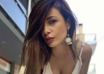 Συγκλονίζει η Μίνα Αρναούτη για τον χαμό του πατέρα της από τροχαίο