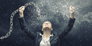 Alldaynews.gr Η συνήθεια που μας παχαίνει και μας γερνάει πρόωρα