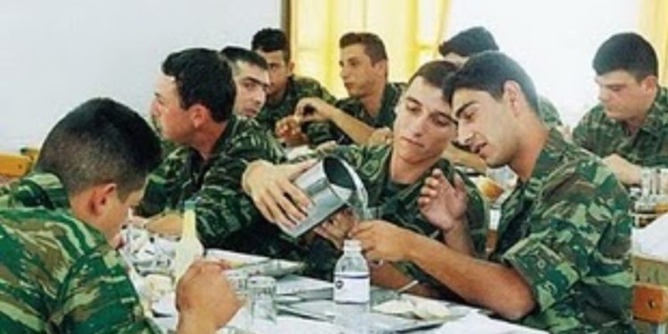Alldaynews.gr Μαζική δηλητηρίαση φαντάρων σε στρατόπεδο νεοσύλλεκτων – Κανένα σχόλιο από το ΓΕΣ