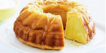 Alldaynews.gr Πανεύκολο σιροπιαστό κέϊκ λεμονιού με γιαούρτι