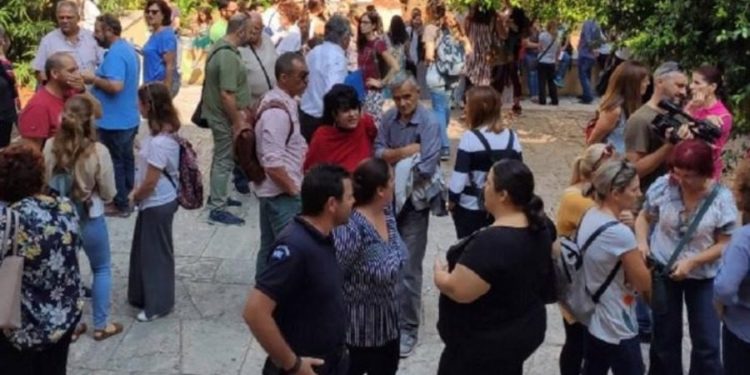 Alldaynews.gr Προκαλεί ο πατέρας που έδειρε την δασκάλα: Μισή ντροπή δική της – Στη φυλακή κατέληξε μετά την απόφαση – Όλα όσα έγιναν