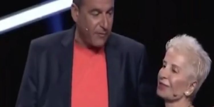 Alldaynews.gr Guess My Age: 75χρονη δήλωσε πως κρατιέται νέα επειδή κάνει πολύ σεξ με τον 46χρονο σύντροφό της (vid)