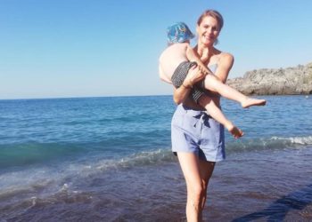 Οι αμέτρητες εξωσωματικές, τα φάρμακα, η υιοθεσία – «…εξωσωματική κάθε τρεις μήνες, δεν θυμάμαι πόσες έχω κάνει..» -video