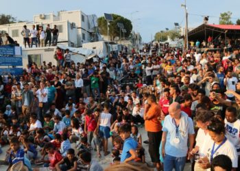 Π. Λάμπρου: Μας κατηγορούσαν ότι βουλιάζουμε τα νησιά και τώρα η Μόρια έχει 14.000 (audio)