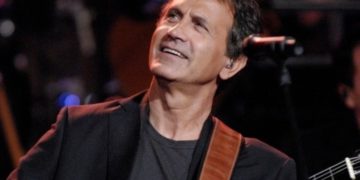 Γιώργος Νταλάρας: Το σπαρακτικό «αντίο» στον Γιάννη Σπανό!