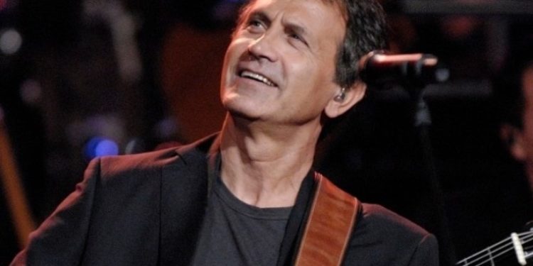 Γιώργος Νταλάρας: Το σπαρακτικό «αντίο» στον Γιάννη Σπανό!