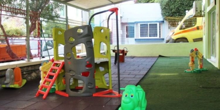 Σοκ! Παιδί δυόμιση ετών πέθανε από πνιγμό σε παιδικό σταθμό – Παιδί αστυνομικού το άτυχο αγγελούδι
