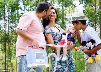 Πατέρας έφαγε 150.000 δολάρια σε πόρνες, ποτά και τζόγο – Τα λεφτά ήταν από δωρεές για να γίνει καλά το παιδί του (pics)