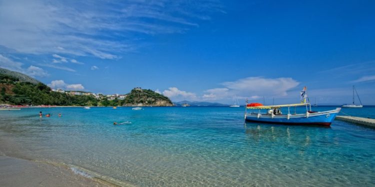 Alldaynews.gr Που πηγαίνουν κατά χιλιάδες οι Αλβανοί τουρίστες; Ο top προορισμός για διακοπές στο εξωτερικό