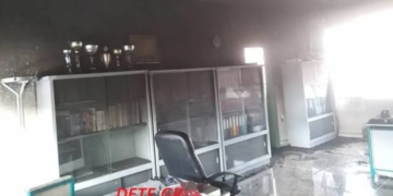 Alldaynews.gr ΠΡΙΝ ΑΠΟ ΛΙΓΟ: Πανικός σε Γυμνάσιο – Έριξαν 8 μολότοφ! (pics)